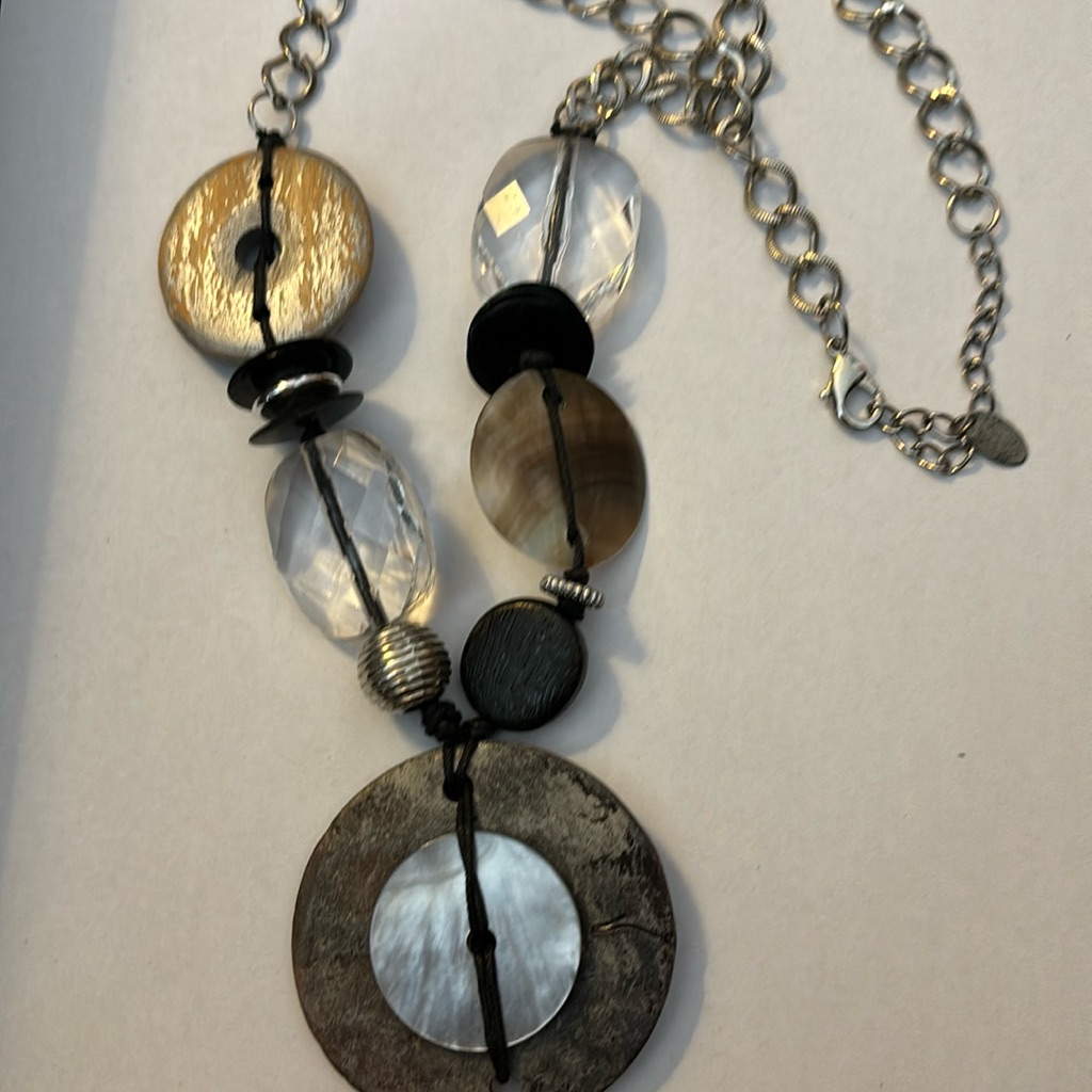 Laura Ashley Necklace 22 Pendant Contemporary Silver Black Necklace 22$